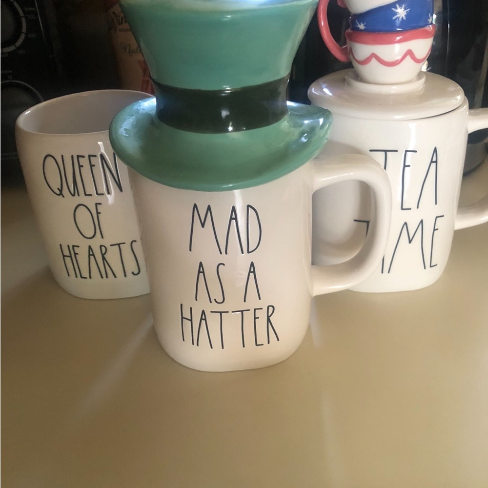 Rae Dunn Alice in Wonderland Ceramic Mug Set. - Picture 2 of 2